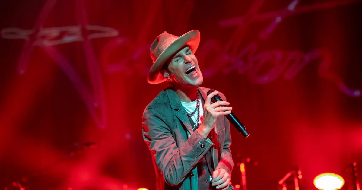 UUED TUULED ⟩ Suure tüliga laiali läinud Jane's Addiction salvestab uut muusikat ilma probleemse lauljata