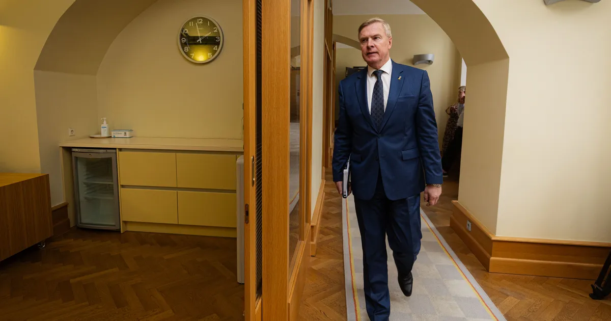 Edasiminek: prokuratuur esitas Kalle Laaneti kriminaalasja kaitsjatele tutvumiseks