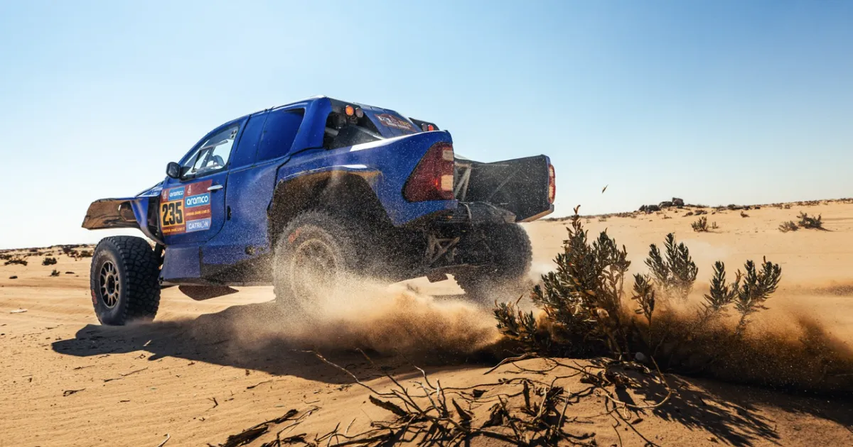 Düünidesse kinni jäänud eestlased püsivad Dakari rallil esikümne piirimail