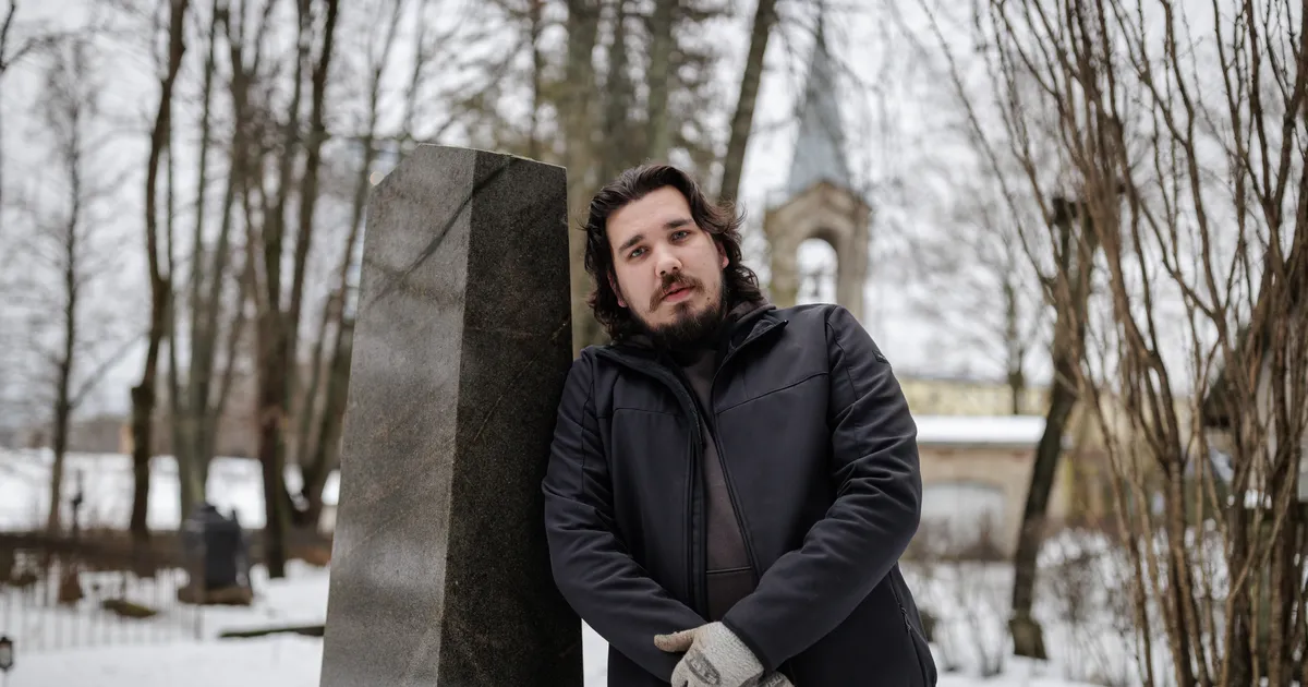 Tallinna matusebüroos töötav 25-aastane Jevgeni: ühel saatuslikul päeval matsime lapse ja tema vanaisa