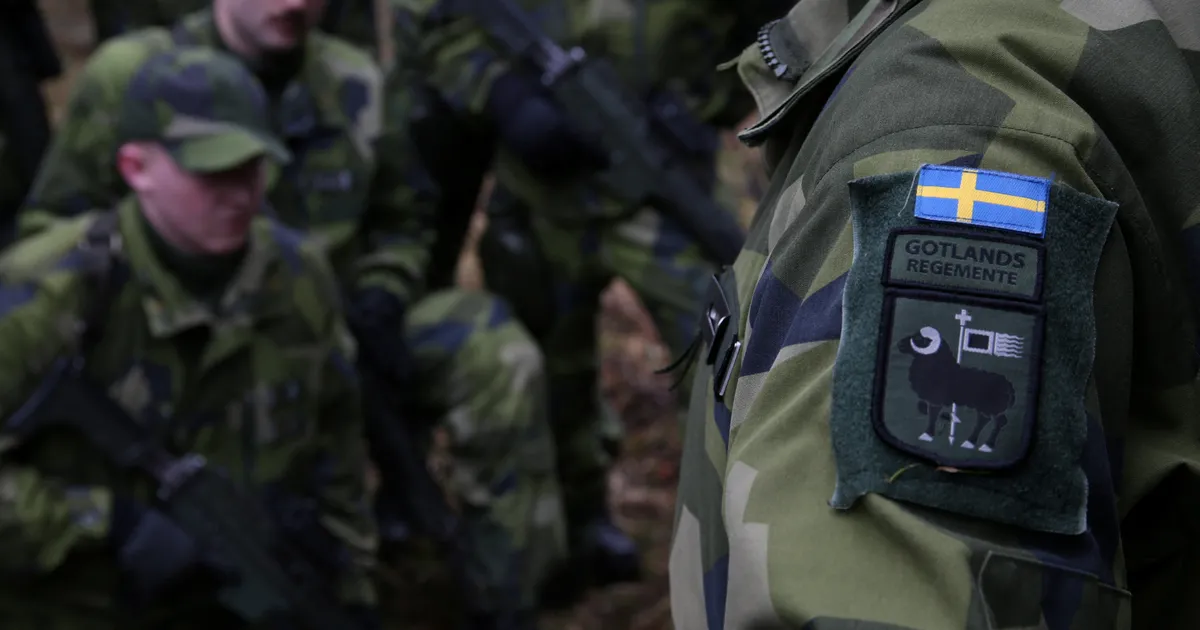 Rootsi armee saatis enesetapu veerel ajateenija peret hoiatamata koju, kus neiu end maha lasi