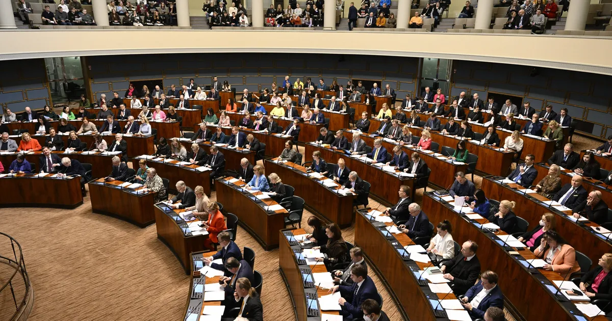 Lennureisi eel purjutanud Soome parlamendisaadikut kummitab järjekordne «vägitegu»