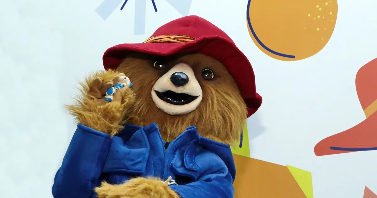 Paddington seikleb, naerutab ja õpetab hoolivust