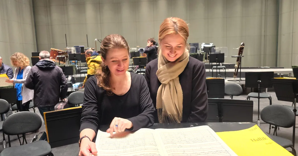 Eestlannad Pariisis: Elis Halliku teos kõlab täna Montpellier's Kristiina Poska juhatusel