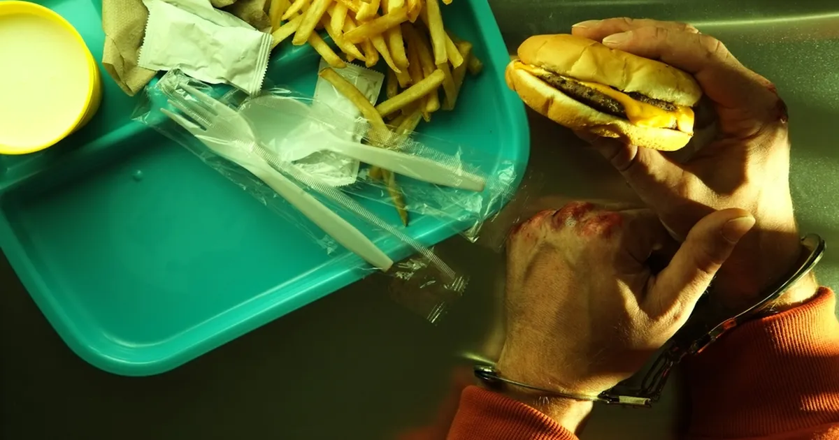 KUMMALINE REKORD ⟩ Surmamõistetud kriminaali viimane eine koosnes 29 000 kalorist