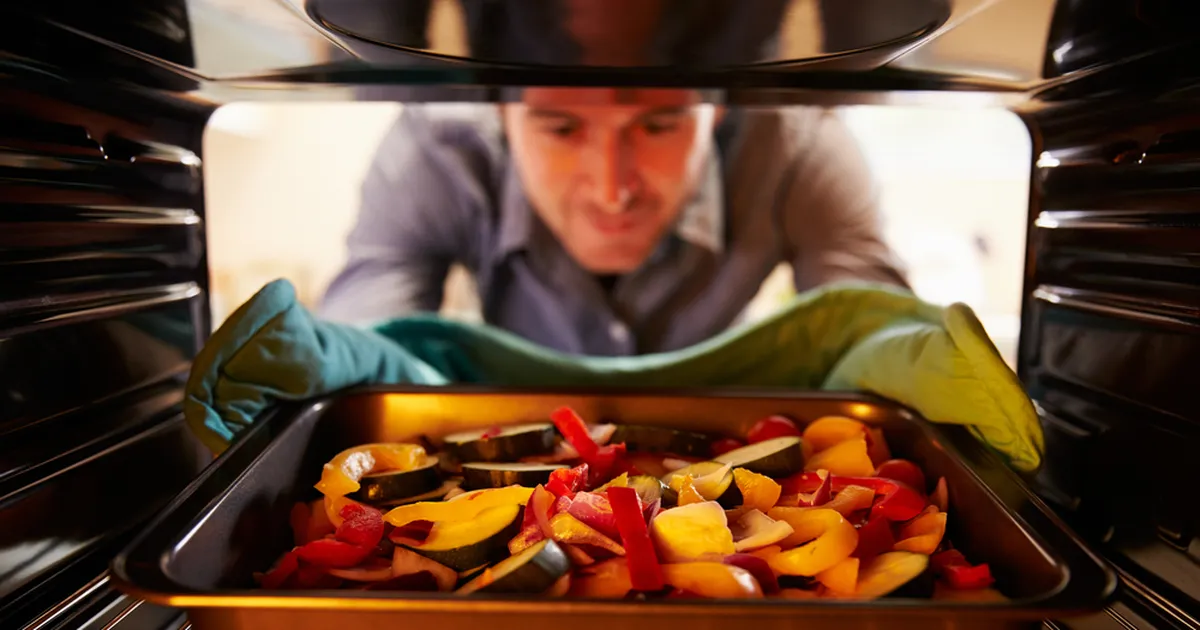 JÄTA MEELDE ⟩ Neid köögivilju ei tohiks fooliumi sees küpsetada