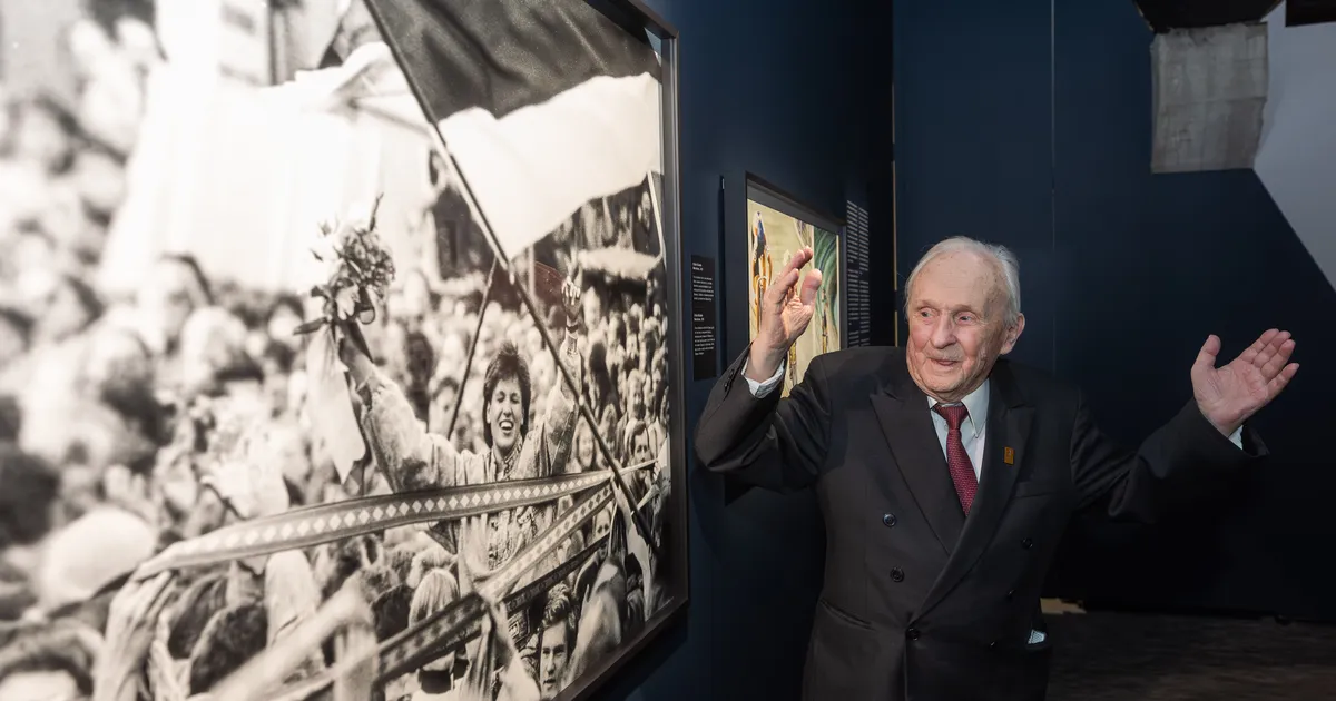 GALERII ⟩ Peegel/Pildis: avati legendaarse spordipiltniku Lembit Peegli isikunäitus