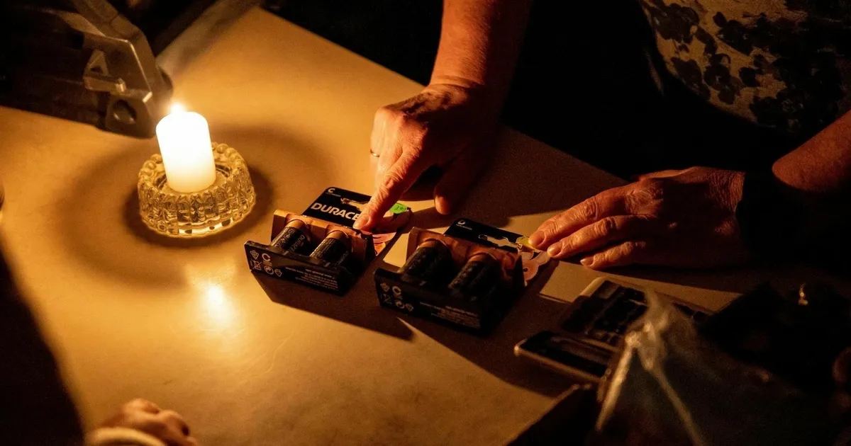 Kolumn ⟩ Pimedus, külm ja nälg? Mida on oodata sõjaka naabri hülgamisest?