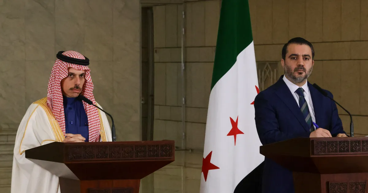 Saudi välisminister on esimesel Assadi-järgsel visiidil Süürias