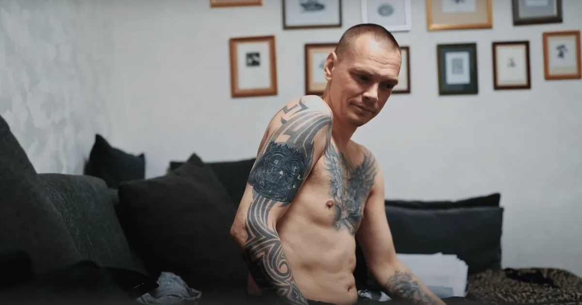 KUULA JA VÕRDLE ⟩ Kriitikat pälvinud Beebilõusta uus laul sarnaneb Vene räppari hittlooga?