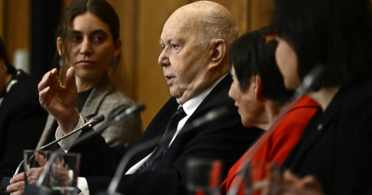 Holokausti üle elanud mees valas Muski käežesti pärast pisara: ei arvanud, et midagi sellist enam näen