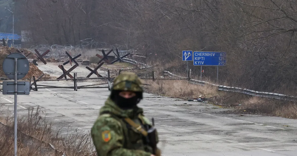 SAGIMISE ASEMEL PINEV VAIKUS ⟩ Üle Ukraina-Valgevene piiri heidetakse vastastikku kahtlustavaid pilke