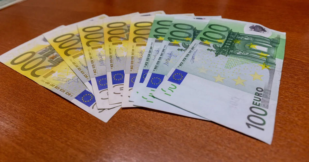 Naine andis kelmile 50 000 eurot