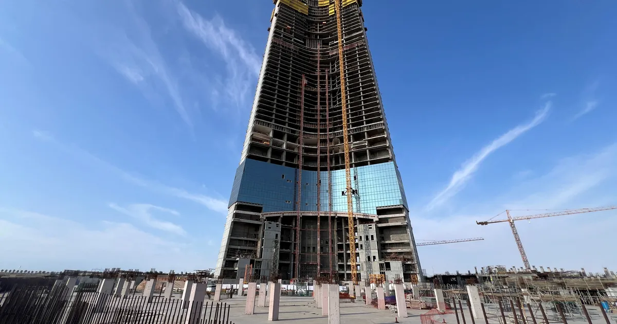 Maailma kõrgeima hoone ehitus sai taas hoo sisse: mitu korrust sel saab olema?