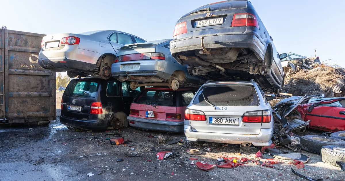 Katse ⟩ Kui keeruline on olematu sõiduki registrist kustutamine?