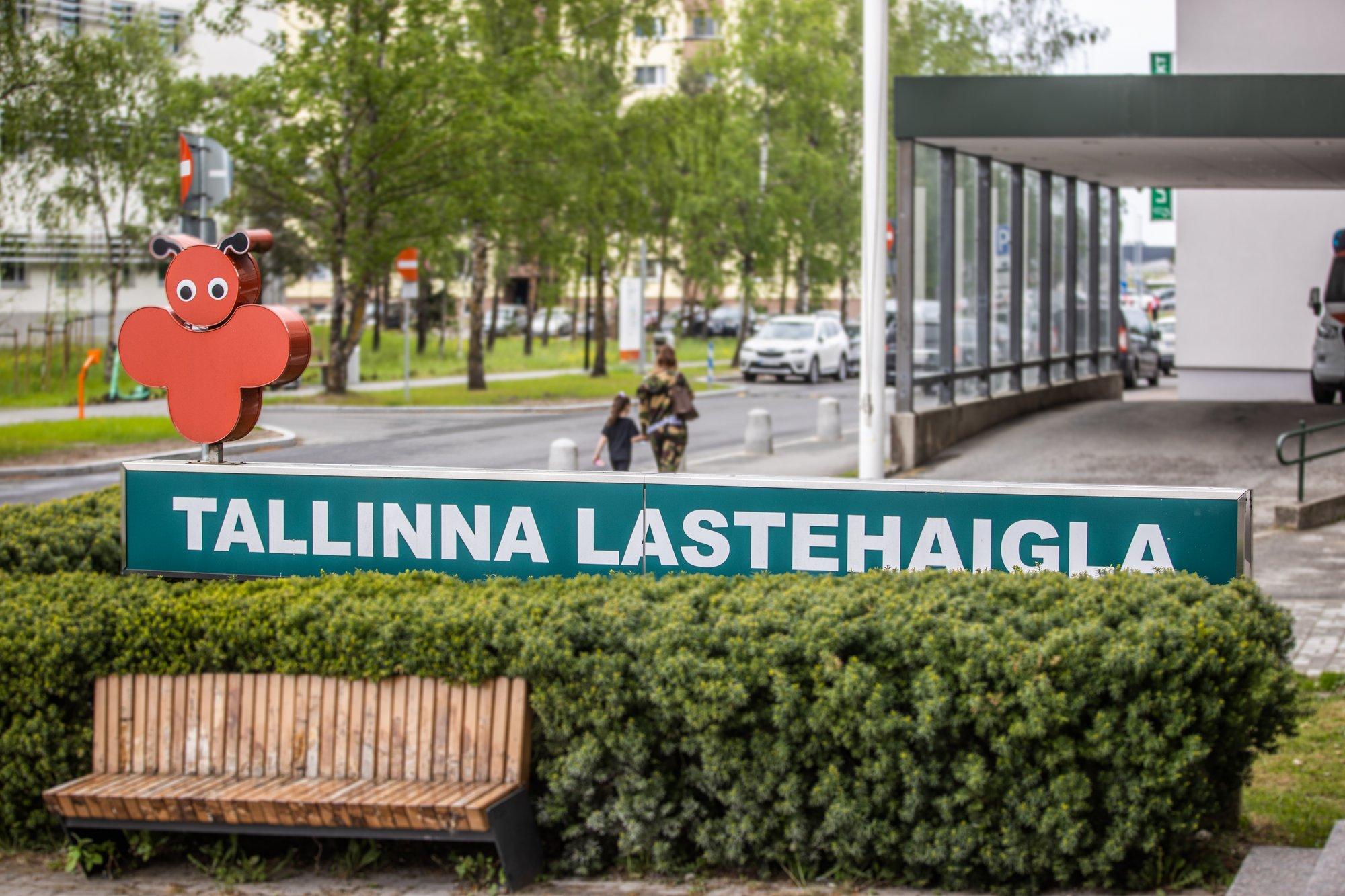 Ema ei saanud lastehaiglas peatraumaga pojale kiiret abi. „Kui palusin, et kutsutaks arst, küsiti mu meiliaadressi“