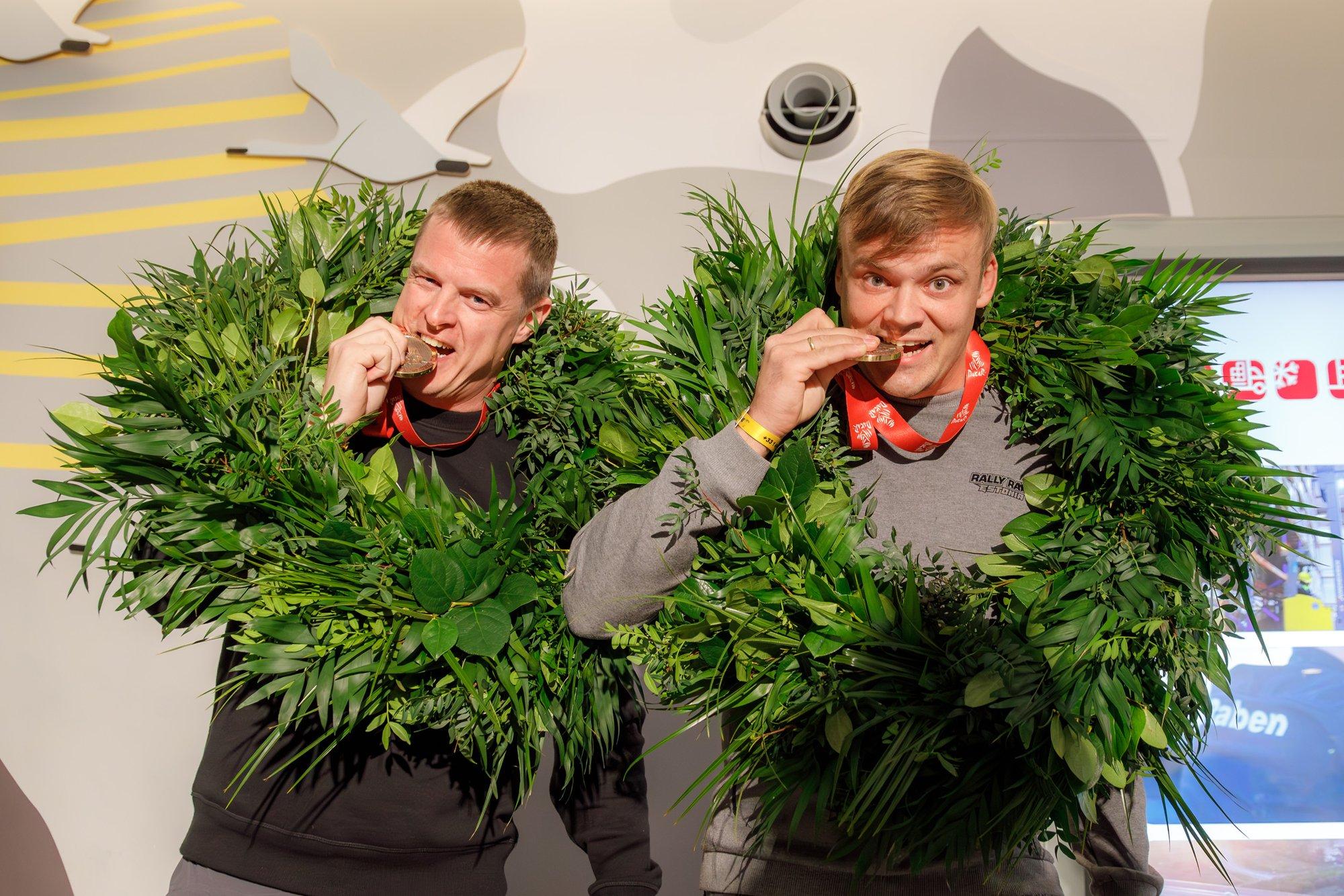 FOTOD | Eesti autospordi ajalugu teinud Männama ja Lepik tõestasid, et karma on olemas. „Õnn soosis meid, sest olime ise heatahtlikud“