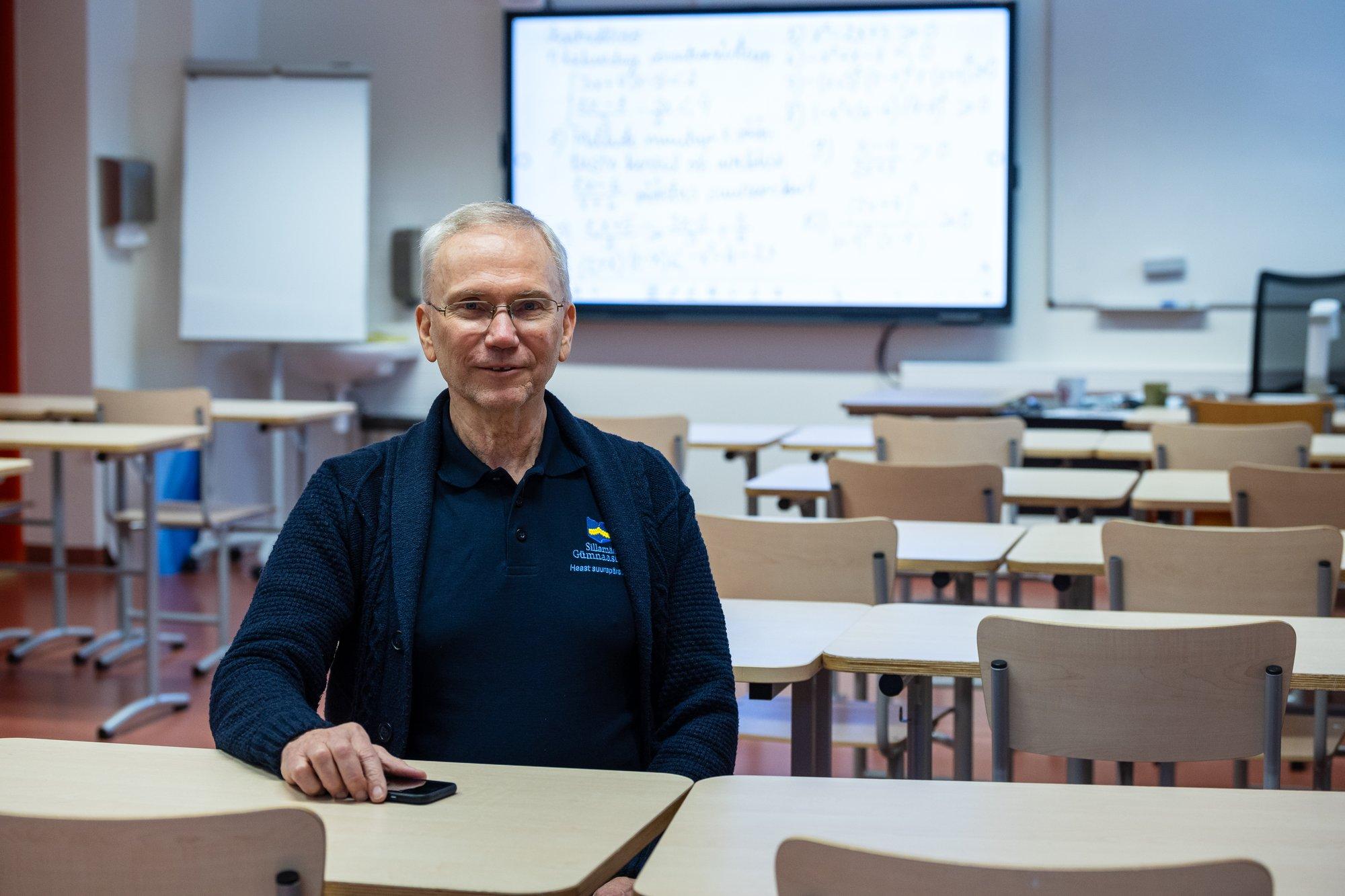 „Kõik, kes oma tööga rahul pole, on mingis mõttes ise süüdi.“ 68-aastane tarkvarainsener läks Ida-Virumaale matemaatikaõpetajaks