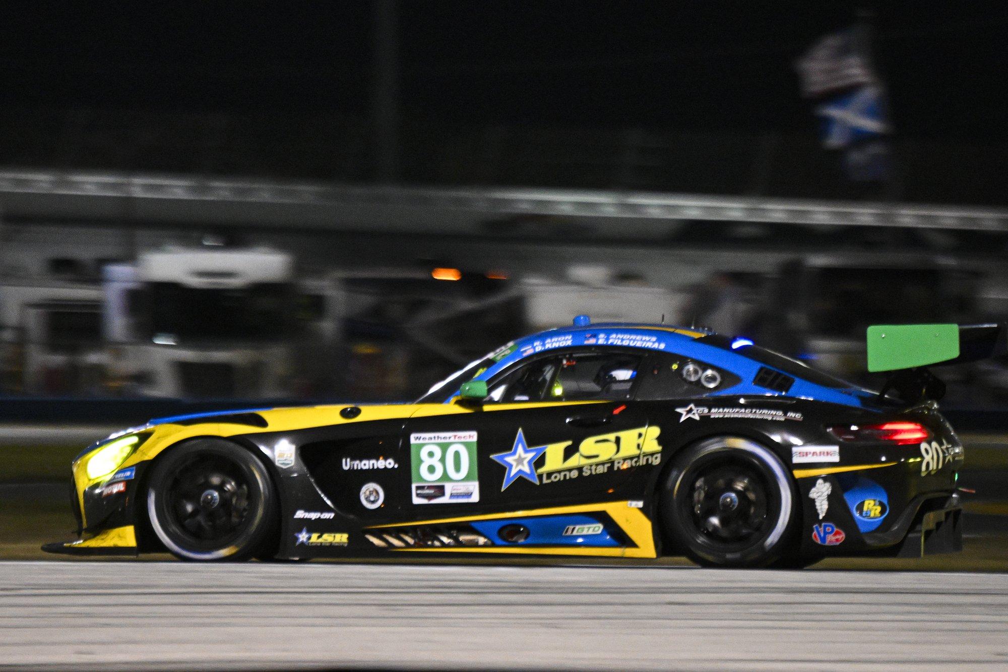 Ralf Aron legendaarsel Daytona 24 tunni sõidul finišilippu ei näinud