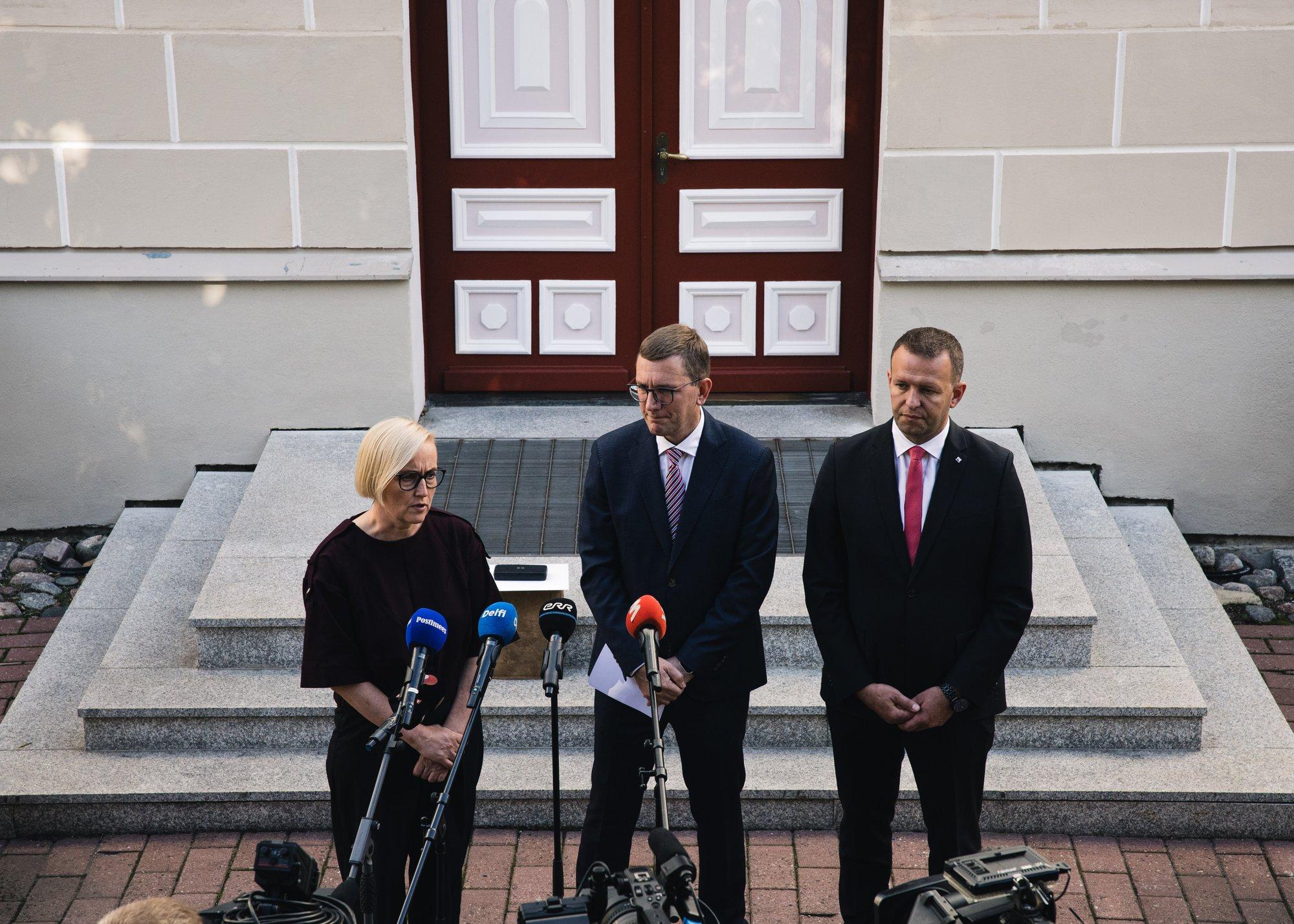 Võimuerakondade juhid ei ole nõus suuremate kaitsekulutuste nimel makse tõstma, lahendust nähakse laenu võtmises