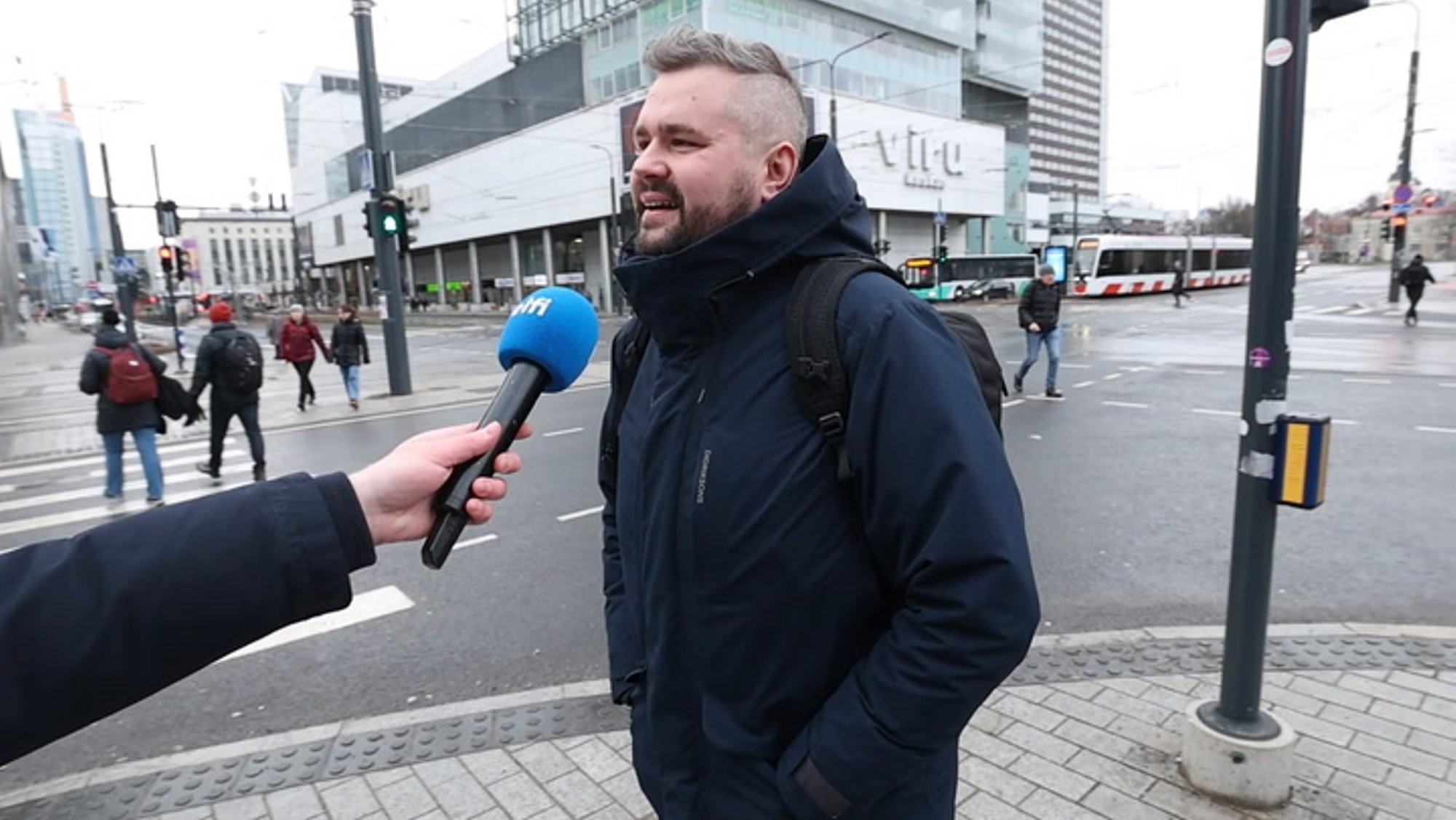VIDEO | Mida arvavad inimesed kaitsekulude tõstmisest? „Võiksid olla suuremad küll, ma natuke seda Venemaad ikka kardan.“