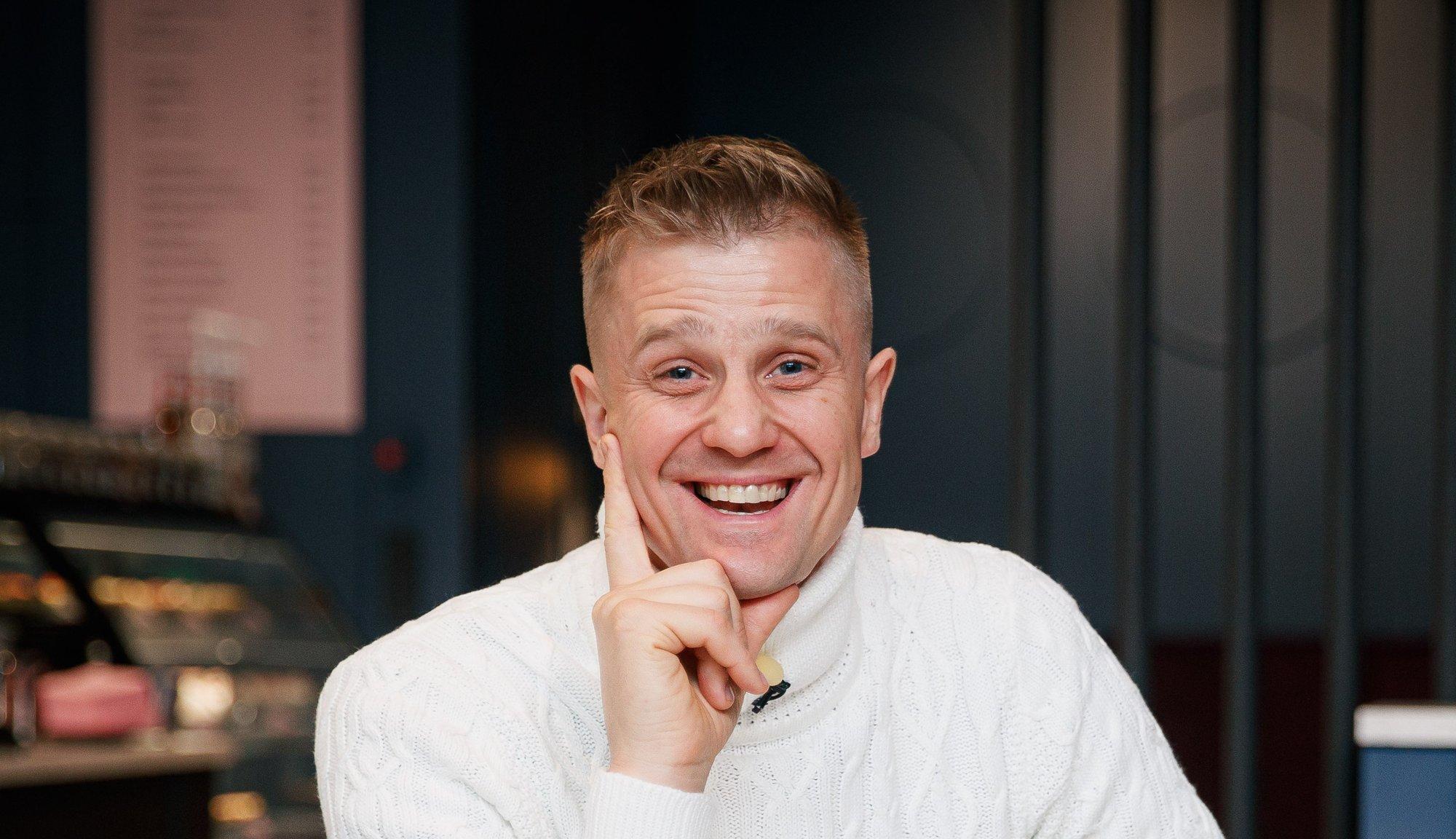 Joel Ostrat sai Jalmar Vabarnalt põneva sünnipäevakingi: lähme koos spirituaalsele rännakule