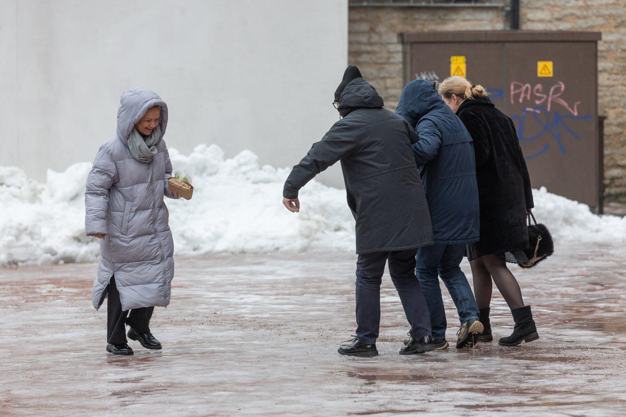 Henrik Aavik: Tallinna Mõhk ja Tölpa ei suuda kõnniteid puhtana hoida