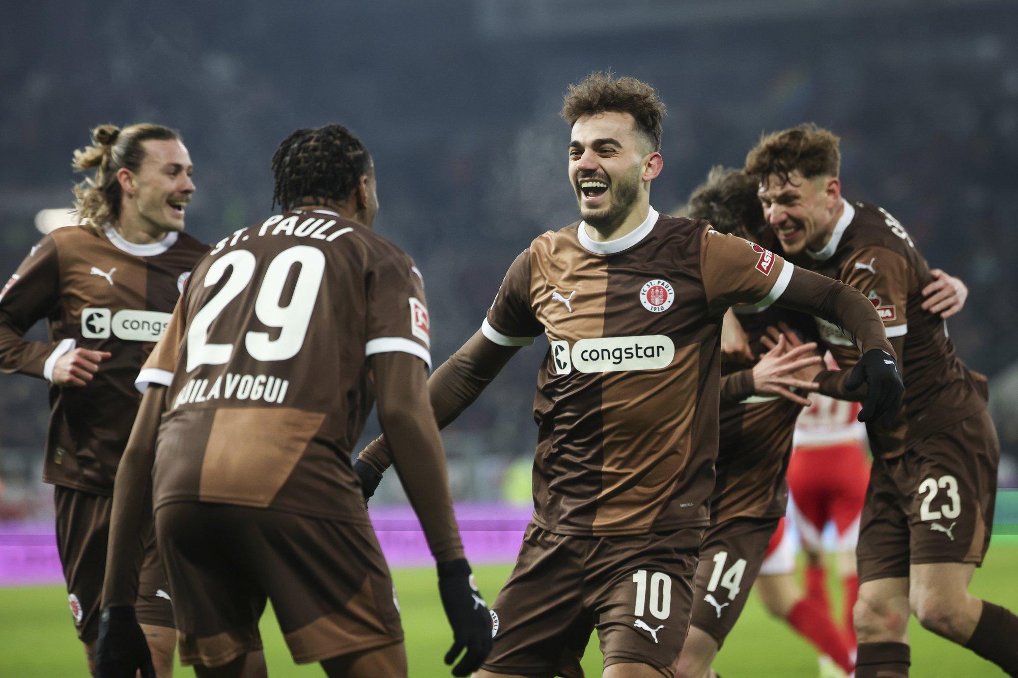 St. Pauli teenis Bundesligas teise võidu järjest, Mets pole veel koosseisu naasnud