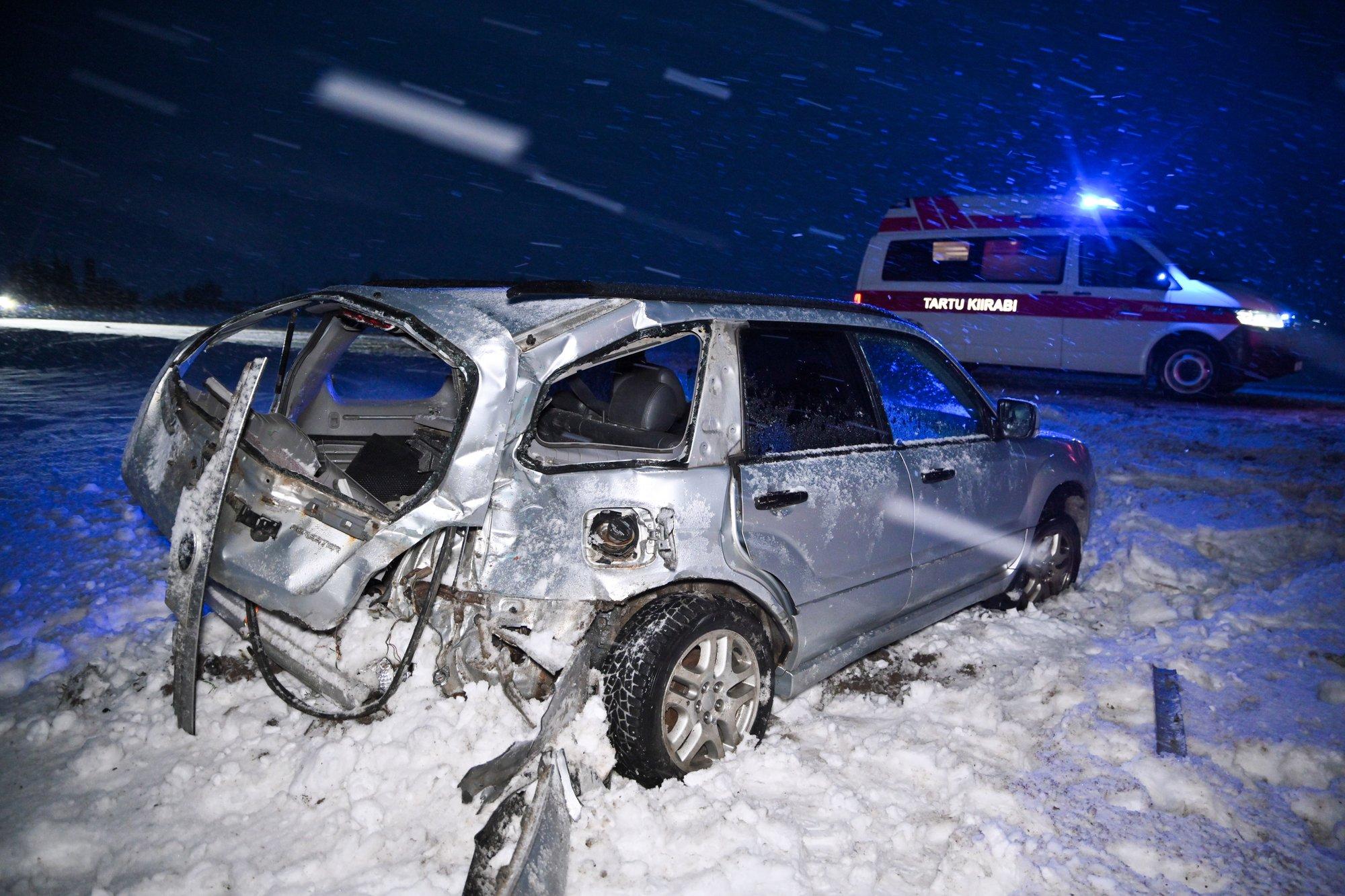 KURIOOSUM | Miks peab avariis hävinud auto eest endiselt maksu tasuma?
