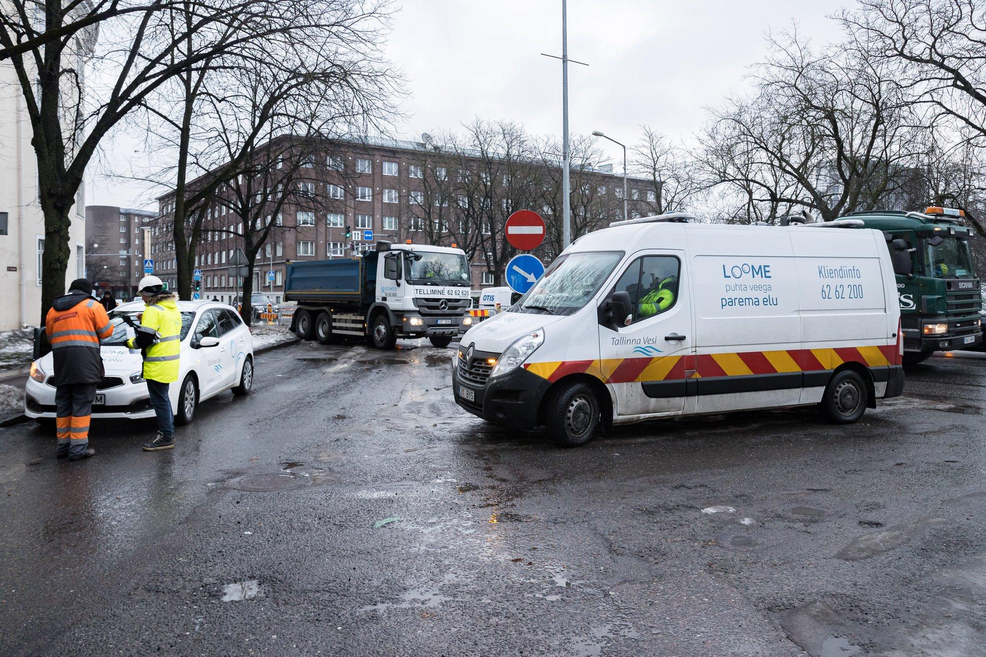 Veeavarii muudab ajutiselt bussiliinide marsruute Pärnu maanteel