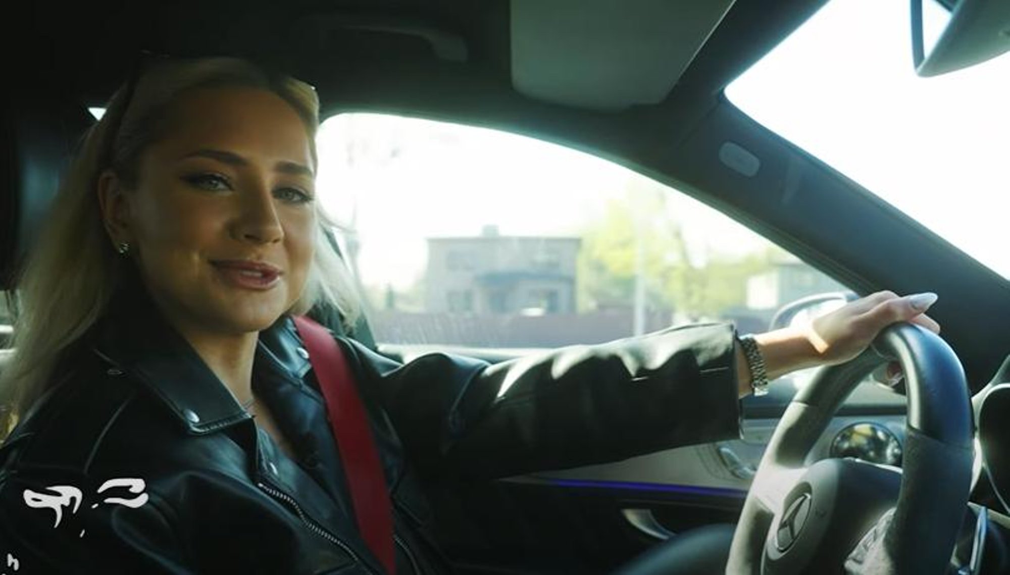 „Selle info on lekitanud üks väga konkreetne inimene!“ Brigitte Susanne Hunt proovib ennetada narkoskandaali lahvatamist