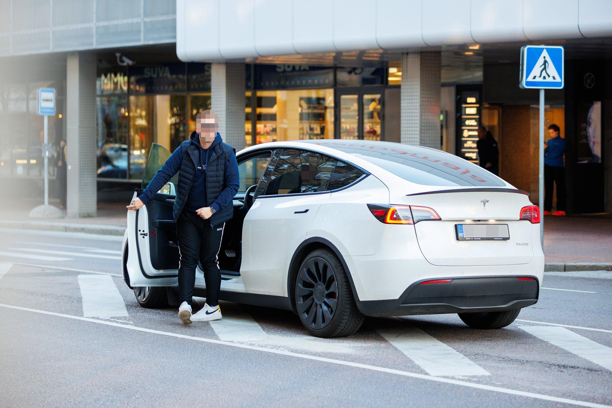 KUULA | „Istmesoojenduse“ 214. osa: Järvan tahab Tallinnas lõpetada elektriautode eelisõigused