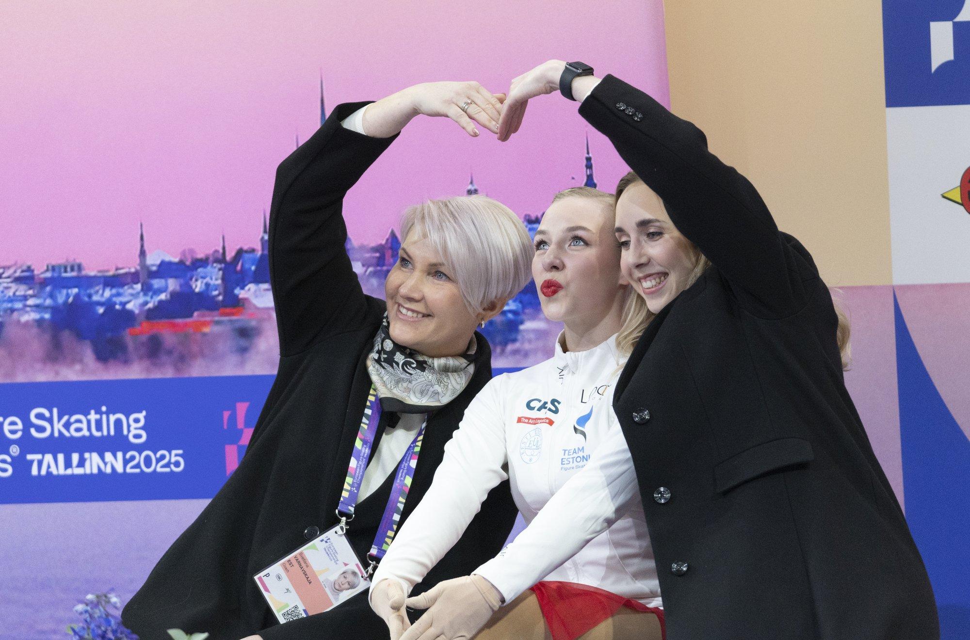 Niina Petrõkina treener Svetlana Varnavskaja medali järel: täna ta natuke pidutseb. Tund aega