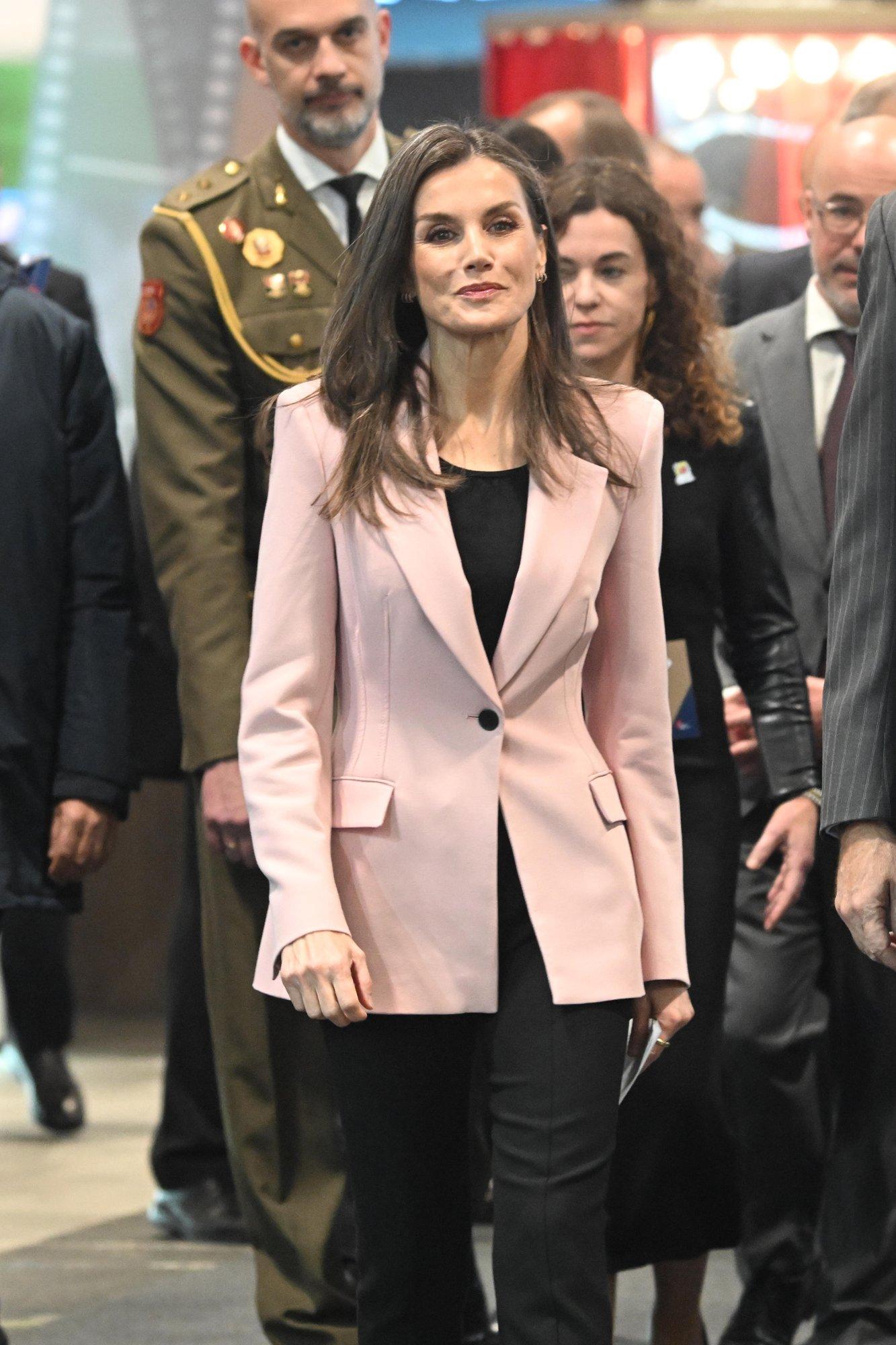 FOTO | Hispaania kuninganna Letizia tõestas taaskord, miks teda peetakse üheks Euroopa stiilseimaks kuninglikuks naiseks