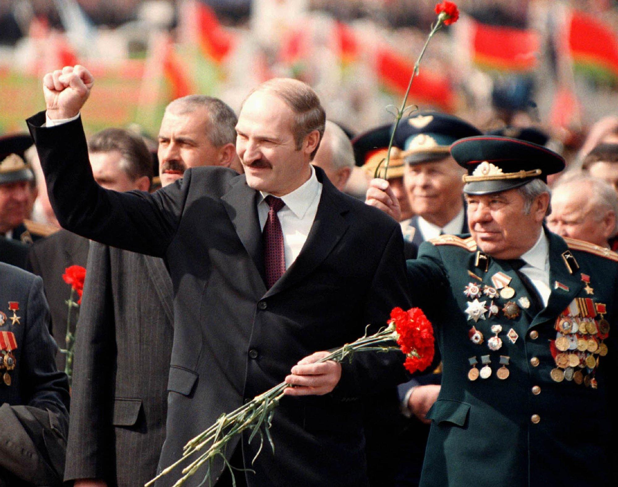 ÜLEVAADE | Lukašenka lavastus. Euroopa kogenuima diktaatori seitsmes ametiaeg võib jääda viimaseks