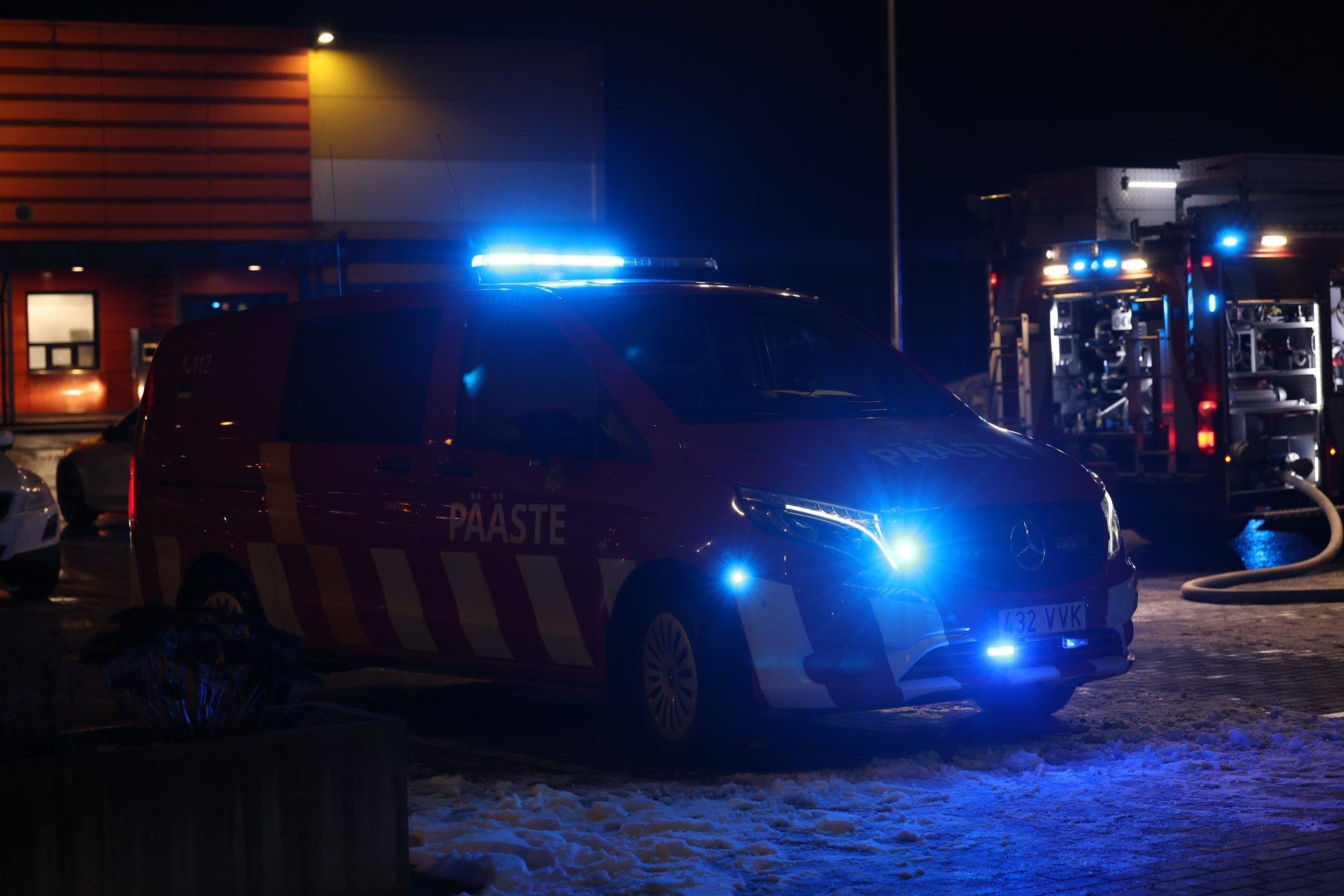 FOTOD | Tartus hakkas tossama MyFitnessi saun, inimesed evakueeriti, üks naine viidi haiglasse