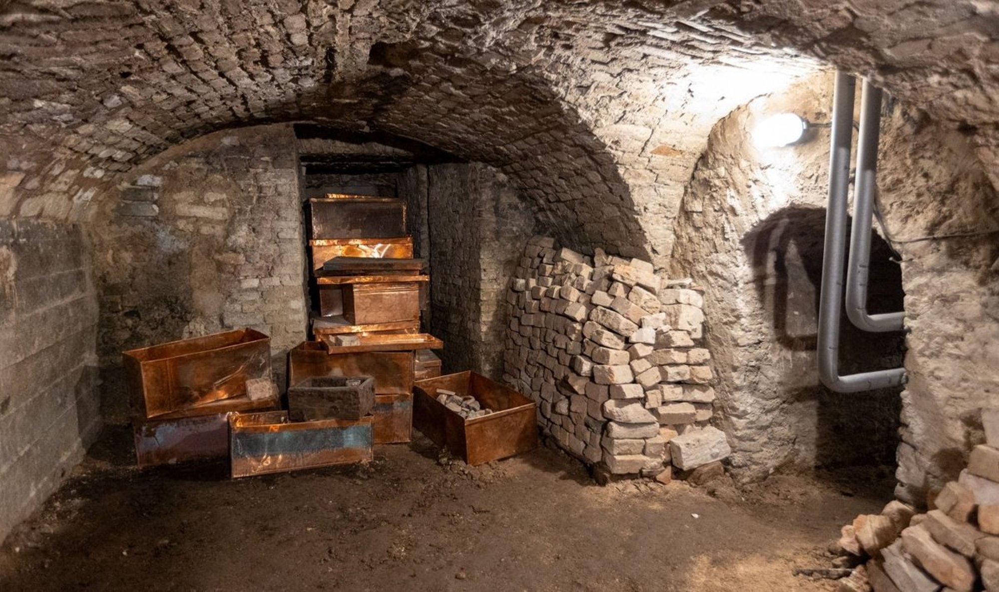 Vilniuse katedraali peidikust leiti Leedu ja Poola valitsejate võimusümbolid