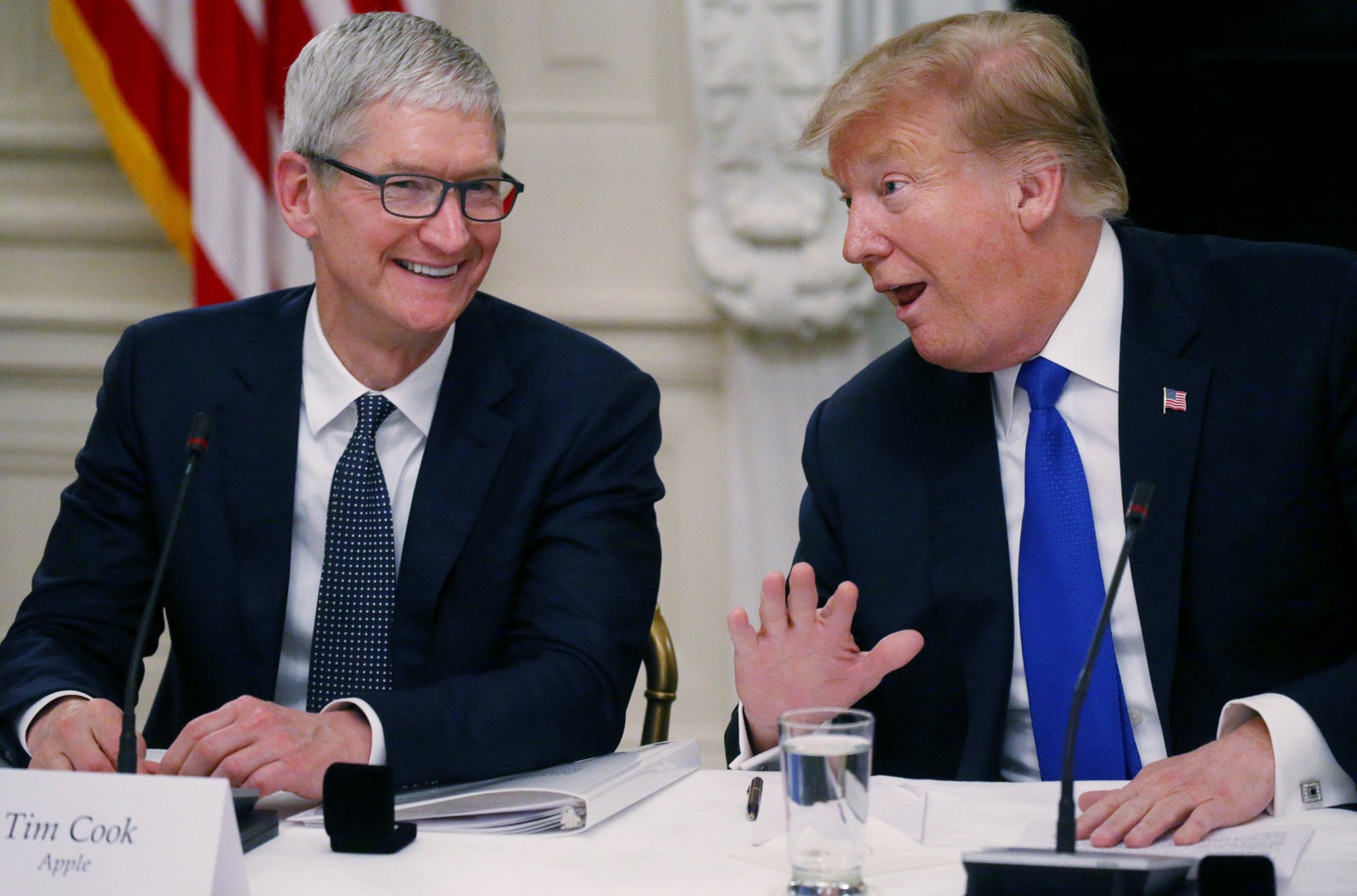 Apple’i tegevjuht Tim Cook annetab Trumpi inauguratsioonifondi miljon dollarit