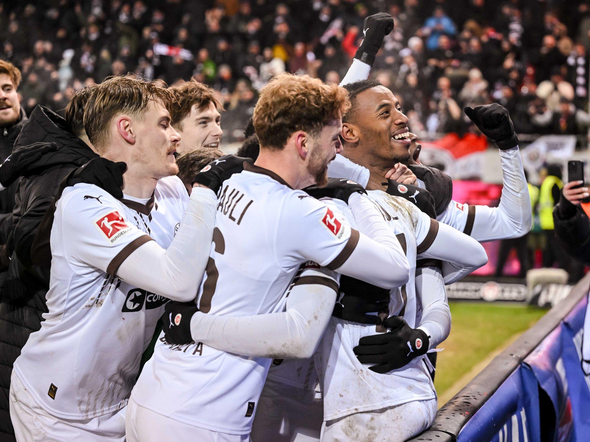 St. Pauli alistas Bundesligas lähikonkurendi, Soomets sai Hollandis debüüdil suure kaotuse