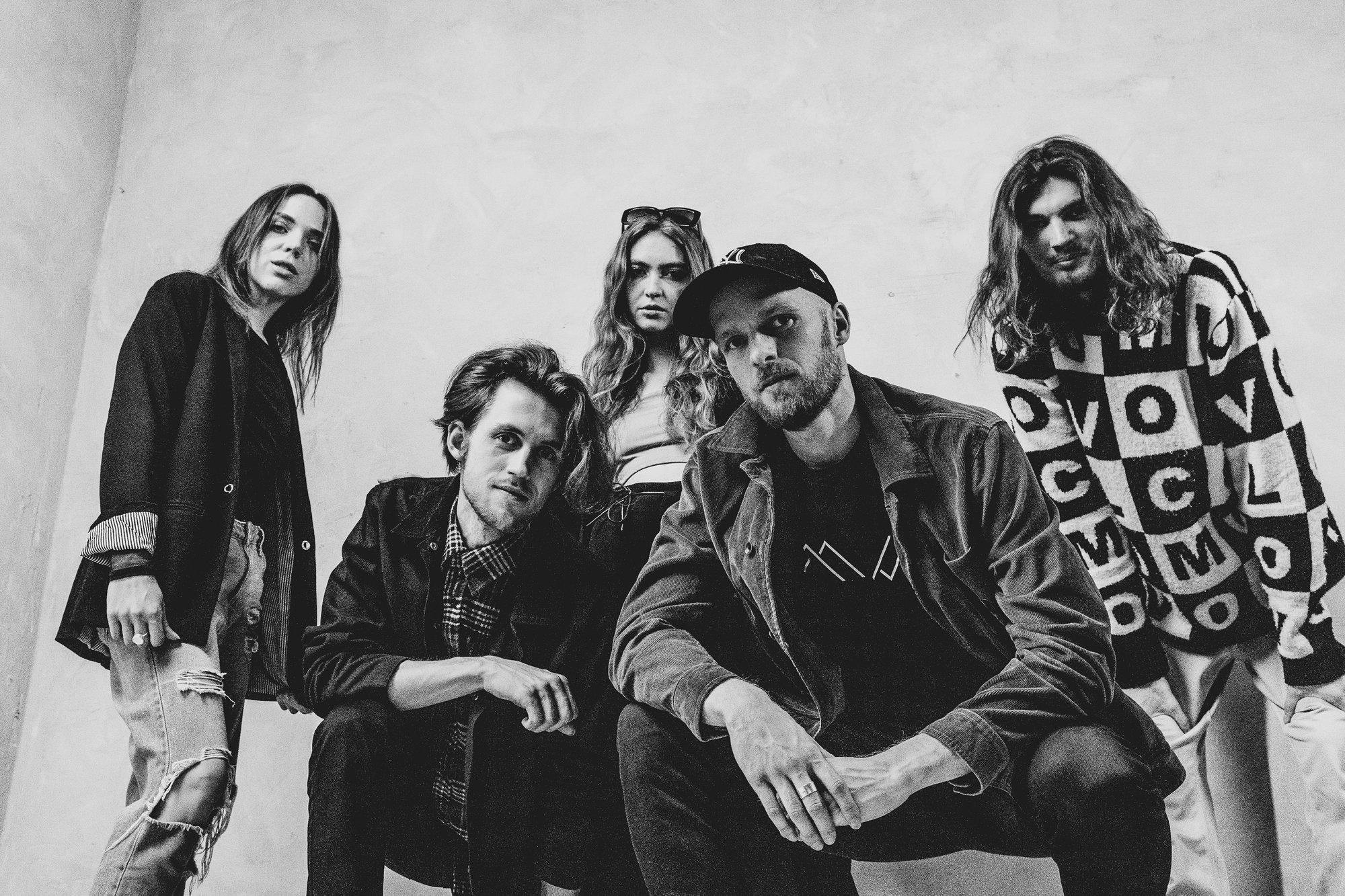 „Meie suhtes on nüüd kõrgemad ootused.“ Eelmisel korral Eesti Laulul teiseks jäänud Minimal Wind tahab sel korral end ületada