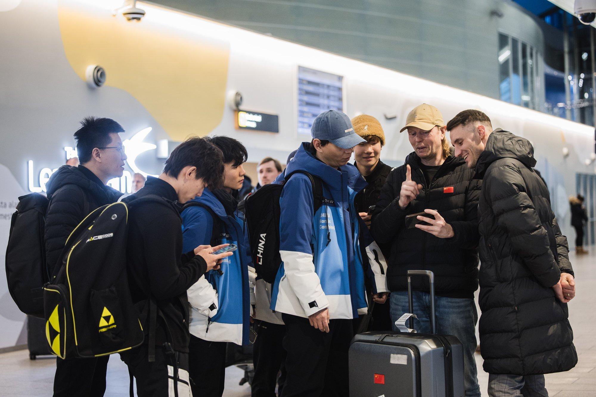 DELFI FOTOD | Esimesed Otepää MK-etapil osalevad kahevõistlejad jõudsid Eestisse