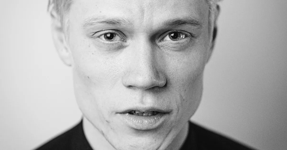 UUED TUULED ⟩ Näitleja Sander Rebane võttis vastu põneva väljakutse: silm kenakesti särab!