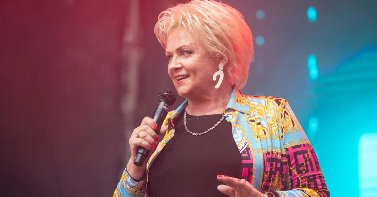 Taimaale sünnipäeva tähistama sõitnud Anne Veski: peaks tegema väikese pausi ja ümberringi vaatama