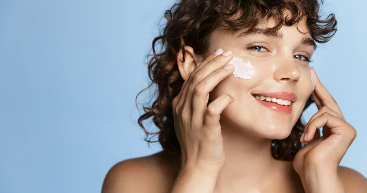 Minu Looduskosmeetika: Avasta kuiva naha hoolduse saladus Santaverde veevabades toodetes