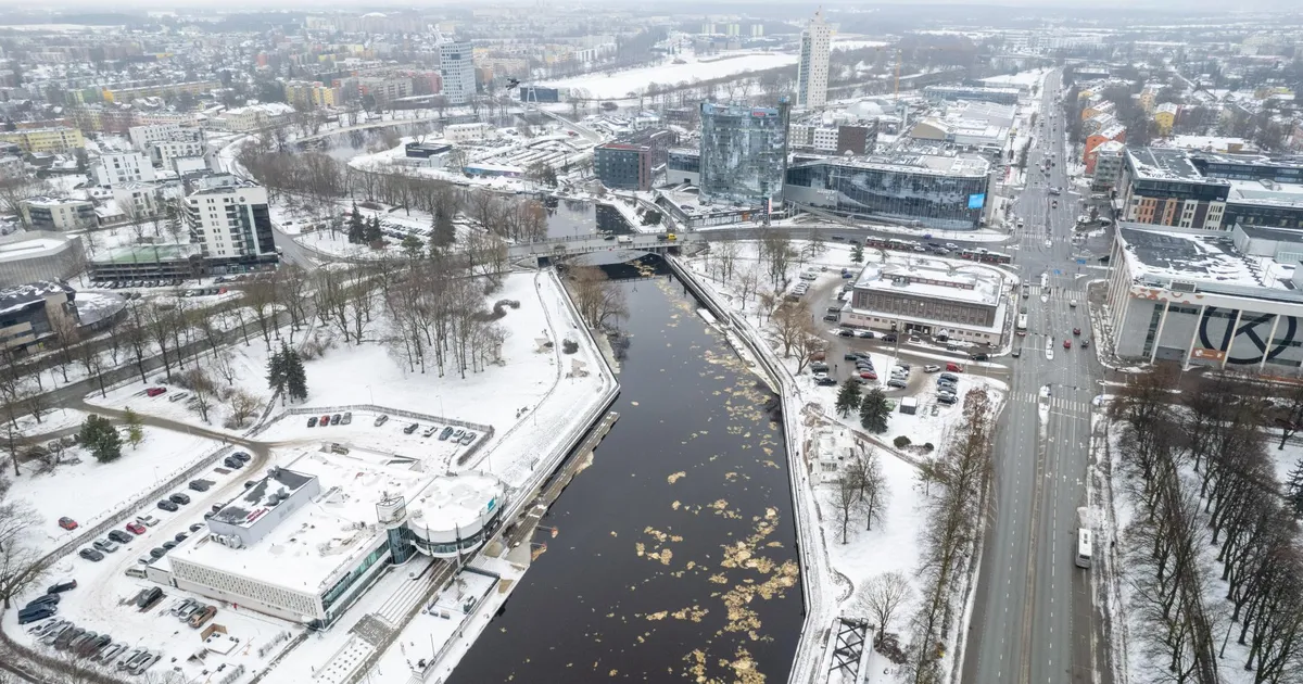 Miks ei lase Tartu linn Emajõe veetõusu põhjustavat jääummistust õhku?