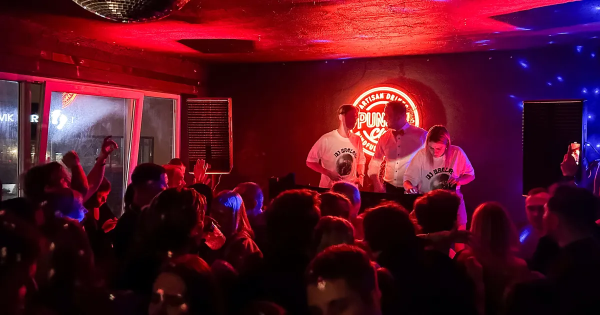 Rahvusringhäälingu eetikanõunik ei näe ajakirjanike osalemises ministri sünnipäevapeol midagi taunitavat