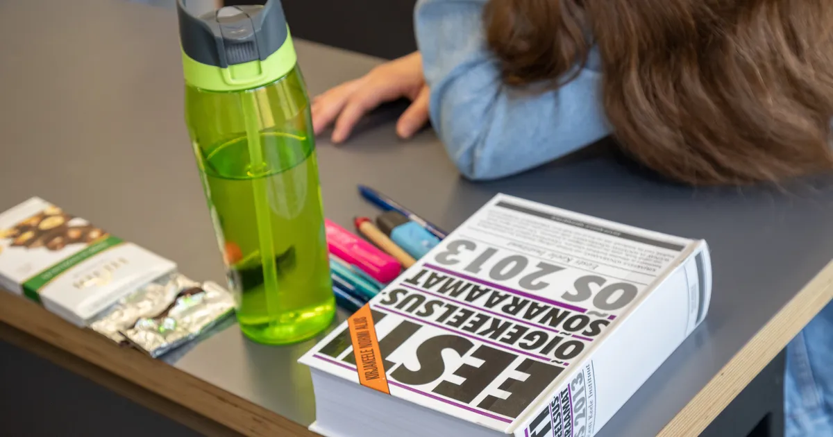 Omavalitsused loodavad, et kõik õpetajad teevad keeletaseme eksami ära