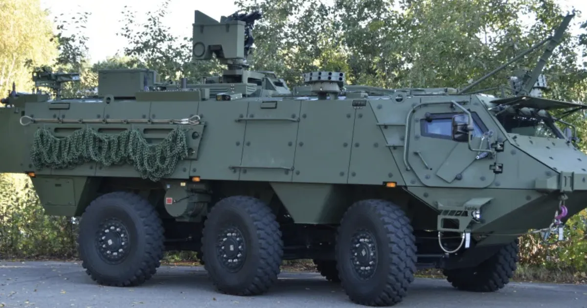 Ajalooline tehing: väike Soome uuendab Bundeswehri soomukipargi