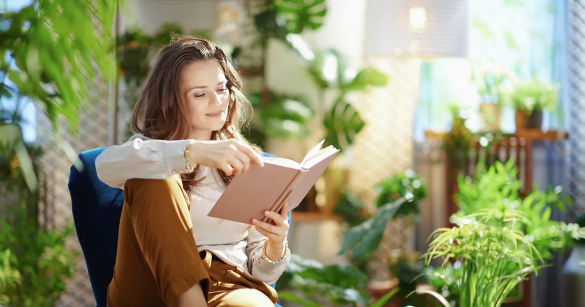 Sisekujundaja annab nõu: kuidas luua pimedal aastaajal koju looduslik oaas