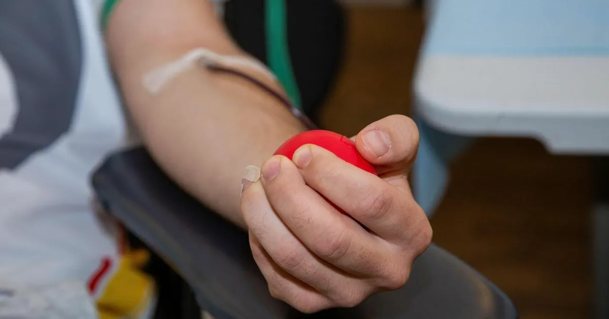 Presidendilt teenetemärgi saanud pärnakas ​loovutab verd enesetunde pärast